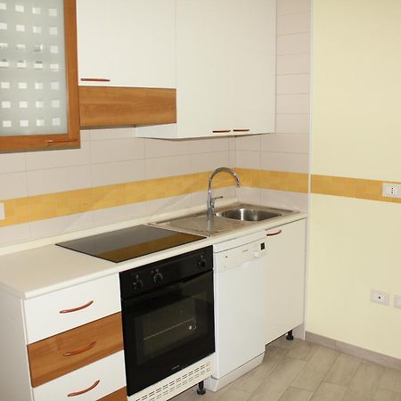 B&B Il Giardino In Citta - Parcheggio Privato Gratuito Foggia Bagian luar foto